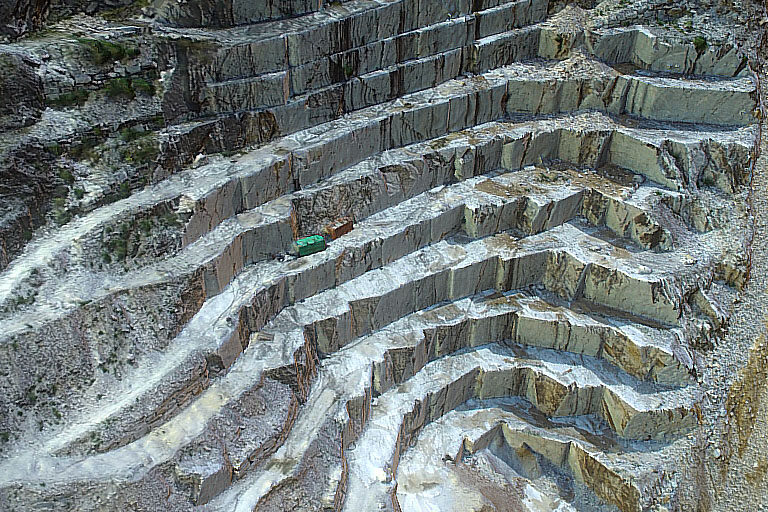 Cava Marmo Droni cava marmo droni horus dynamics