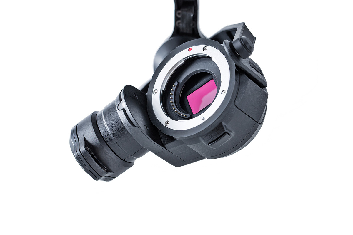 zenmuse-x5-gimbal-droni-dji-prezzo-no-lense-large______2.jpg
